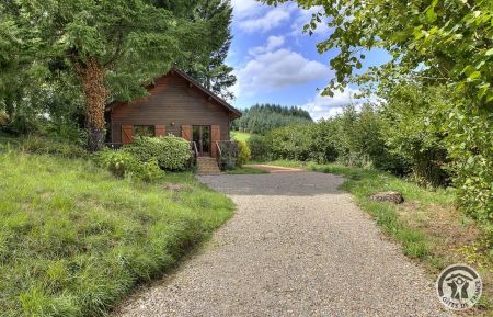 G&icirc;te n&deg;10014 Meaux-la-Montagne - Rh&ocirc;ne - Chalet G&icirc;te "L'&eacute;cho du temps" pour 4 personnes &agrave; Meaux la Montagne, en Haut Beaujolais, &agrave; proximit&eacute; du Lac des Sapins, dans le Rh&ocirc;ne.