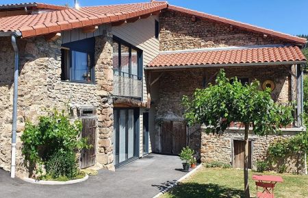 G&icirc;te n&deg;10029 Valsonne - Rh&ocirc;ne - G&icirc;te - 4 personnes - au Grand Peisselay &agrave; VALSONNE en Haut Beaujolais. 