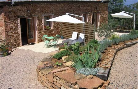 G&icirc;te n&deg;1454 Charnay - Rh&ocirc;ne - G&icirc;te "La Cadolette" &agrave; CHARNAY dans le Beaujolais - Rh&ocirc;ne.
