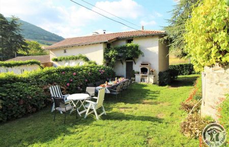 Gîte 'La Glycine 3' (pour 5 personnes) à Vaux-en-Beaujolais (Rhône - Beaujolais vignobles). Gîte n°1911 Vaux-en-Beaujolais - Rhône - Gîte 'La Glycine 3' (pour 5 personnes) à Vaux-en-Beaujolais (Rhône - Beaujolais vignobles).