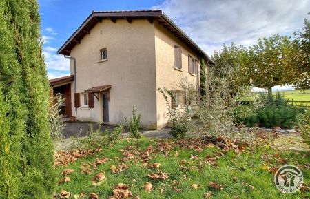 G&icirc;te n&deg;1960 Sarcey - Rh&ocirc;ne - Petit G&icirc;te de la Forge &agrave; SARCEY, dans le Beaujolais - Rh&ocirc;ne.