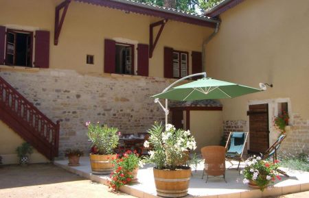 G&icirc;te n&deg;1560 Arnas - Rh&ocirc;ne - G&icirc;te 'Le Clos des Rues' &agrave; Arnas (Rh&ocirc;ne, Beaujolais Vignobles, proximit&eacute; de Villefranche-sur-Sa&ocirc;ne).