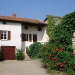 G&icirc;te "Les Pampres" &agrave; Villi&eacute;-Morgon - Beaujolais - Rh&ocirc;ne.