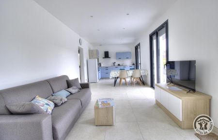 G&icirc;te n&deg;10017 Chaponnay - Rh&ocirc;ne - G&icirc;te - 4 personnes - 1 chambre &agrave; Chaponnay dans la Plaine de Lyon, Sud-Est Lyonnais - Proximit&eacute; d'Eurexpo - RHONE : le s&eacute;jour (rez-de-chauss&eacute;e).