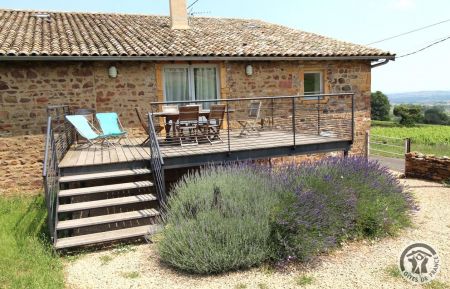 G&icirc;te n&deg;1600 Montmelas-Saint-Sorlin - Rh&ocirc;ne - G&icirc;te du Pr&eacute; Carra - 9 personnes &agrave; MONTMELAS/ST SORLIN dans le Beaujolais - Rh&ocirc;ne.