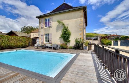 G&icirc;te n&deg;1669 Juli&eacute;nas - Rh&ocirc;ne - Grand G&icirc;te "Le Prieur&eacute; des Mouilles" avec piscine priv&eacute;e &agrave; Juli&eacute;nas, dans le Beaujolais des crus - proximit&eacute; Bourgogne et M&acirc;con, dans le Rh&ocirc;ne.
