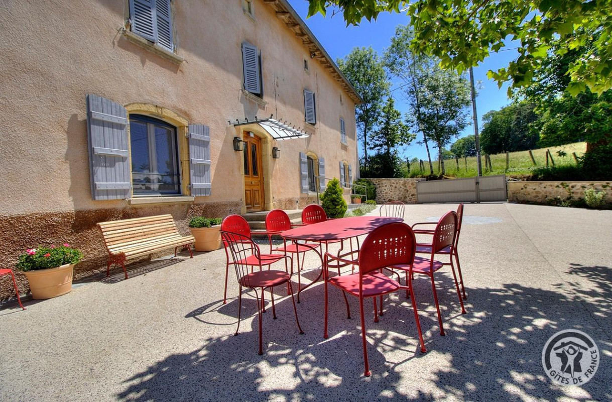 Le Domaine de Marthe — Gîte de groupe 32 personnes, Beaujolais Vert (Rhône)