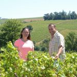 Sandrine et son p&egrave;re Patrick vous accueille sur le Domaine viticole et vous souhaitent la Bienvenue !
